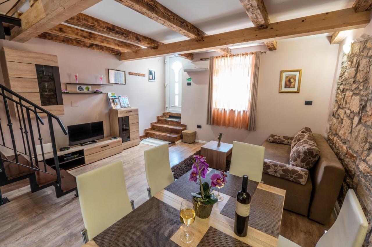 Apartment Anitea プーラ エクステリア 写真