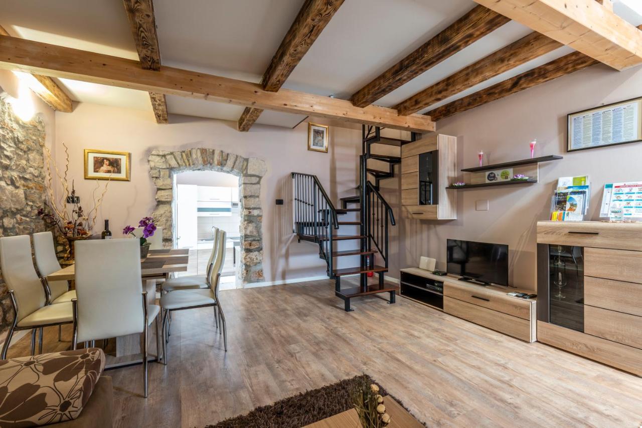 Apartment Anitea プーラ エクステリア 写真