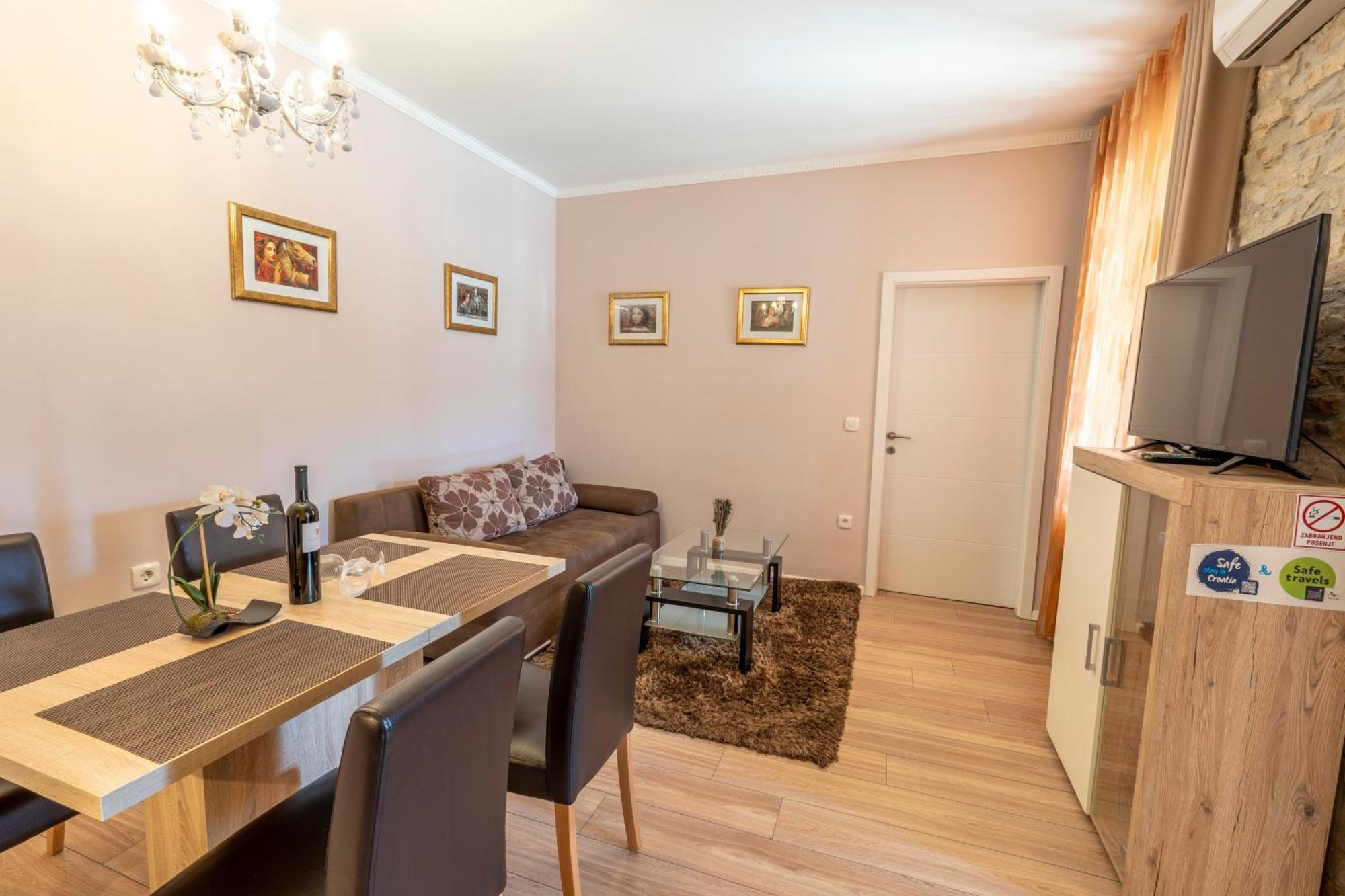 Apartment Anitea プーラ エクステリア 写真
