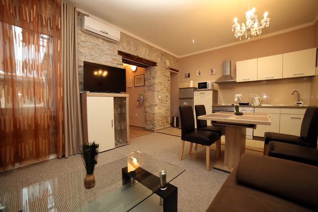 Apartment Anitea プーラ エクステリア 写真